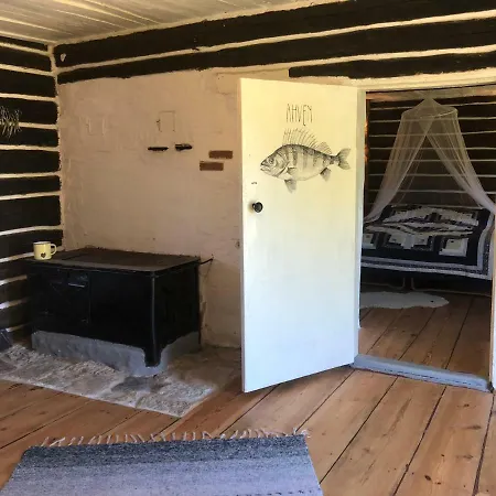 Дом отдыха Lootsimaja - Pilot's House - Harbour Orjaku